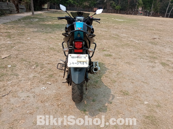 Yamaha Fazer fi V2